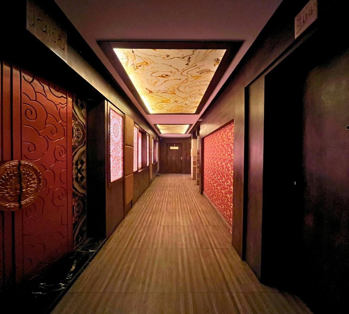 Hotel Runway Inn Pura Raghunāth Eksteriør billede